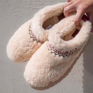 ❤️🤍NWT UGG TAZZ Natural Braid platform Slippers - Womens 6🤍❤️